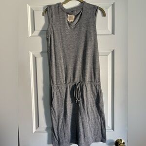 Chaser jersey knit sz small gray dress with cutout